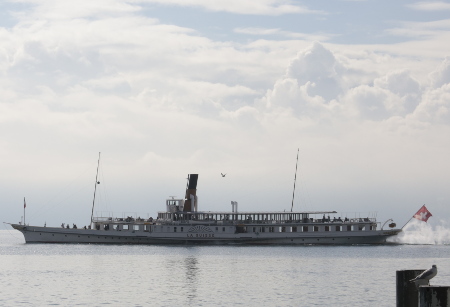 CH-lake-geneva-steamer